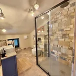 Private For 12 Peaceful Karst Escape * Dutovlje