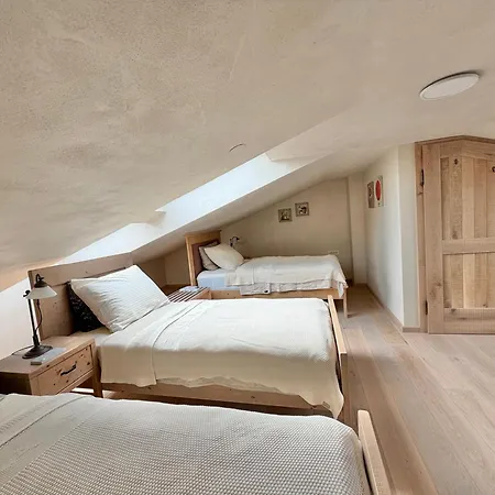 Private For 12 Peaceful Karst Escape