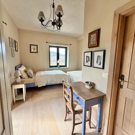 Private For 12 Peaceful Karst Escape *