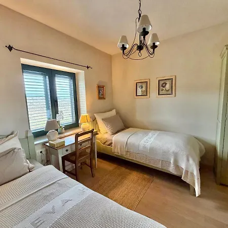 Villa Private For 12 Peaceful Karst Escape Dutovlje