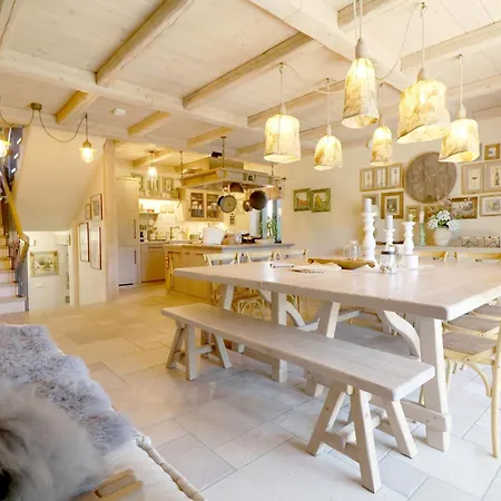 Villa Private For 12 Peaceful Karst Escape Dutovlje
