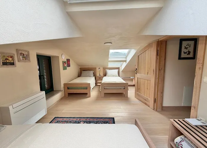 Private For 12 Peaceful Karst Escape 빌라 Dutovlje