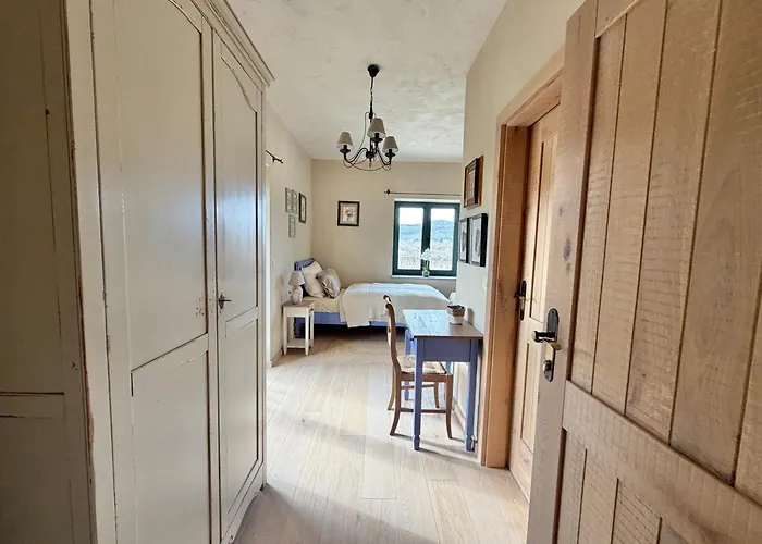 Private For 12 Peaceful Karst Escape 빌라 Dutovlje