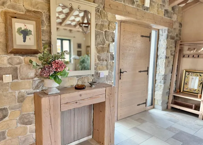 Private For 12 Peaceful Karst Escape