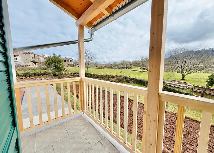 Private For 12 Peaceful Karst Escape *