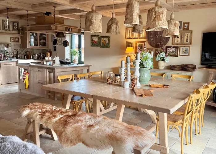 Private For 12 Peaceful Karst Escape 빌라