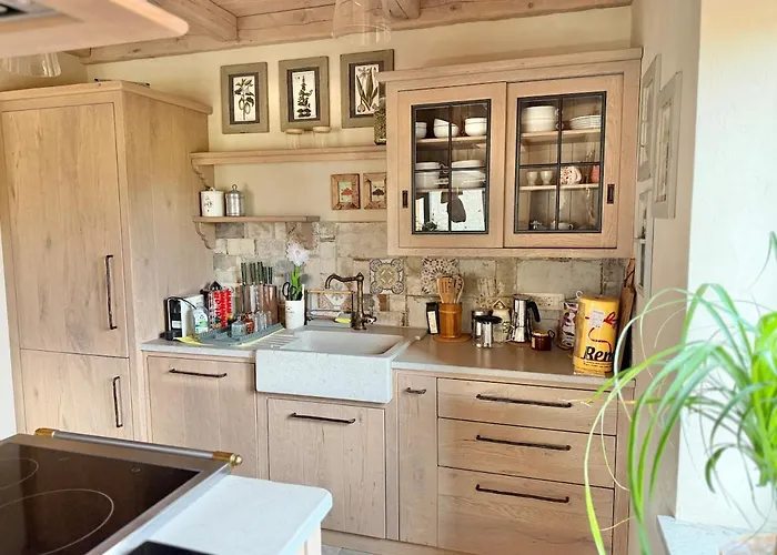 Private For 12 Peaceful Karst Escape *