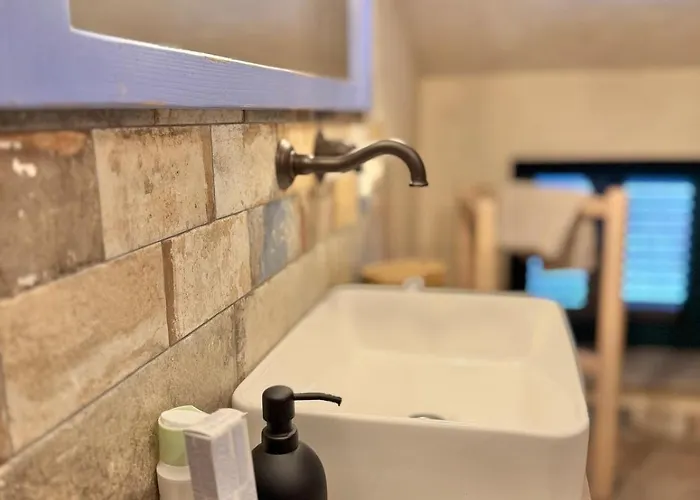 Private For 12 Peaceful Karst Escape